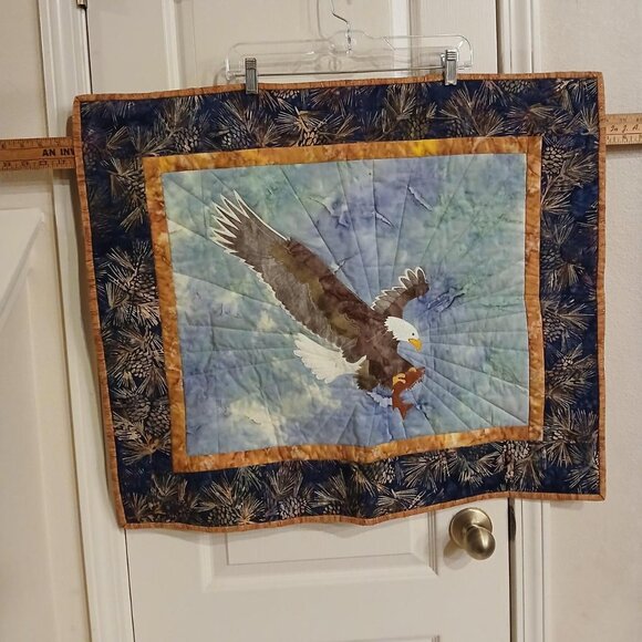 VTG Wall Hanging Handmade Quilt Tapestry On Upward Wing Bald Eagle Fish 30x25 - Picture 1 of 3